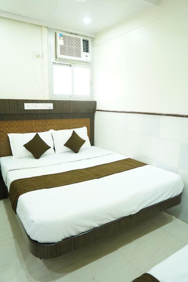 Sharda Residency Hotel Bombaim Exterior foto