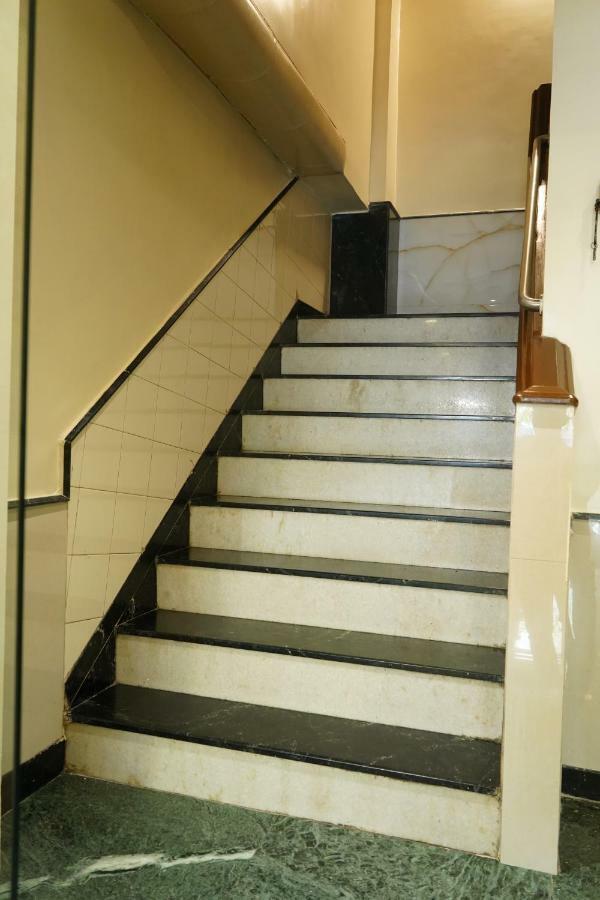 Sharda Residency Hotel Bombaim Exterior foto