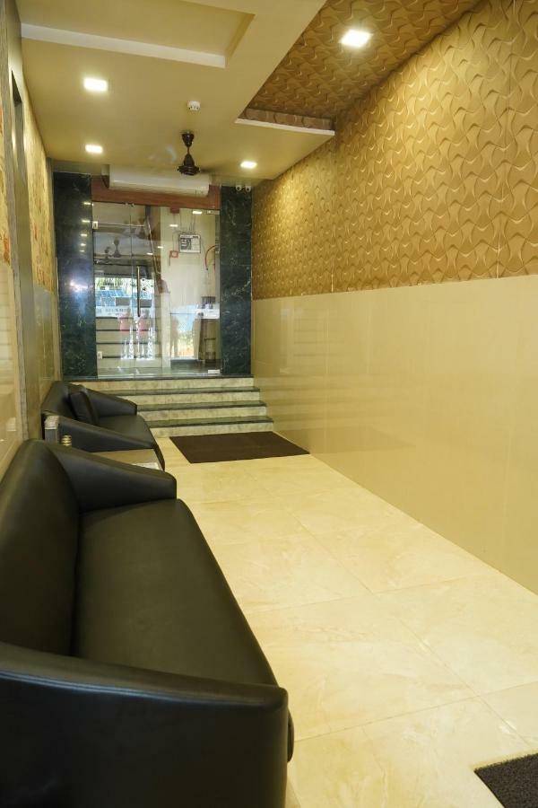 Sharda Residency Hotel Bombaim Exterior foto